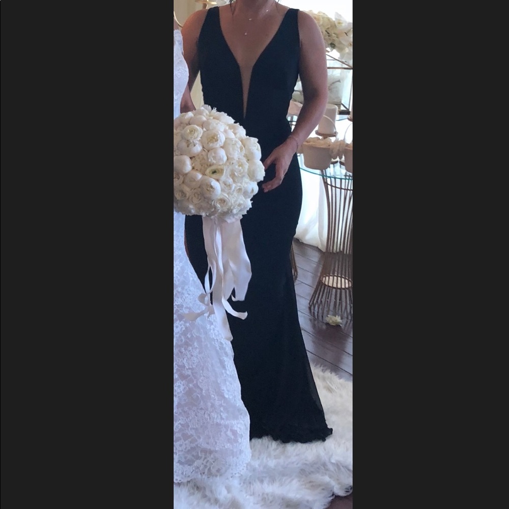 Stunning backless black long dress - Picture 7 of 7